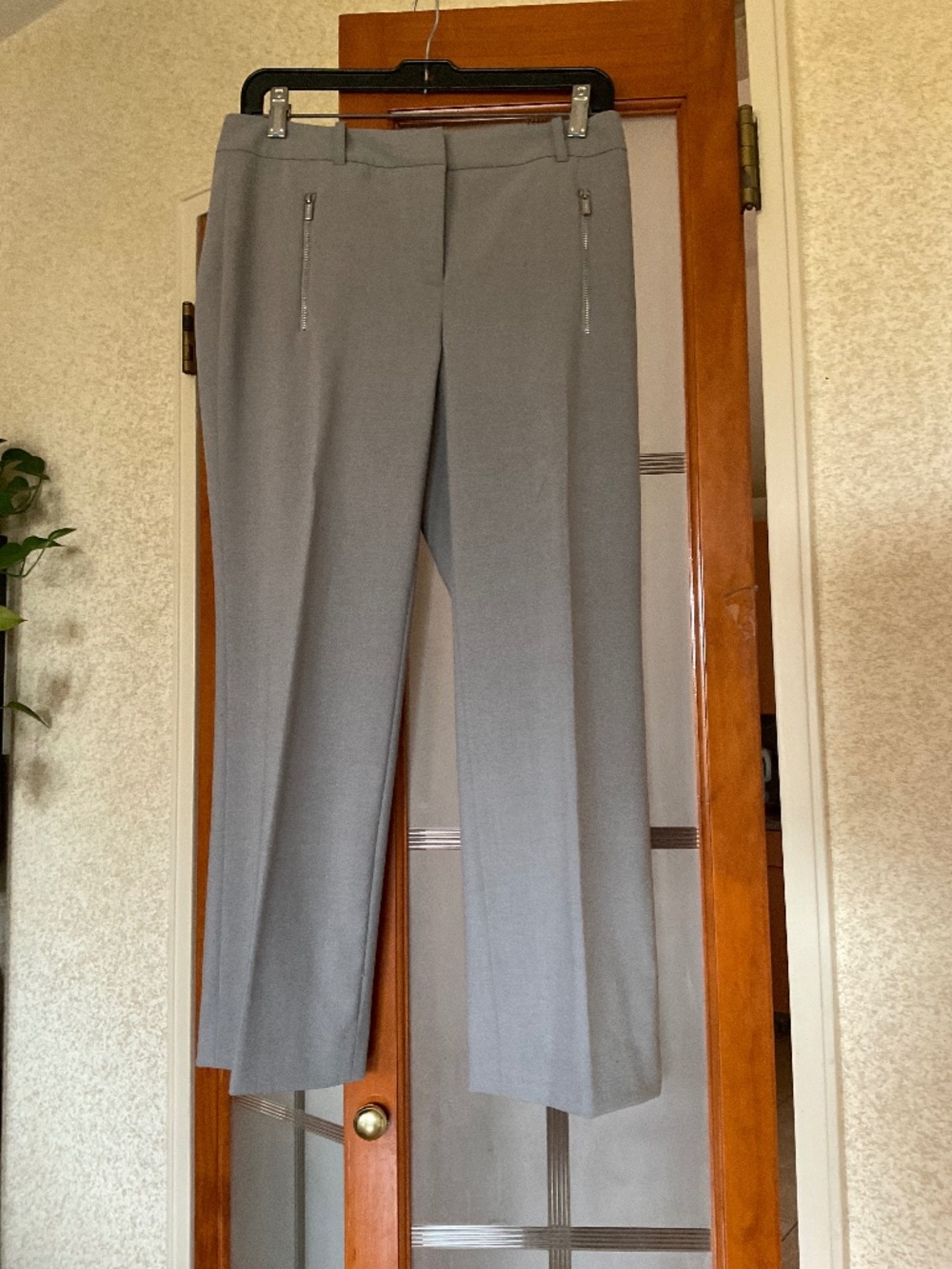 Calvin Klein capri pants